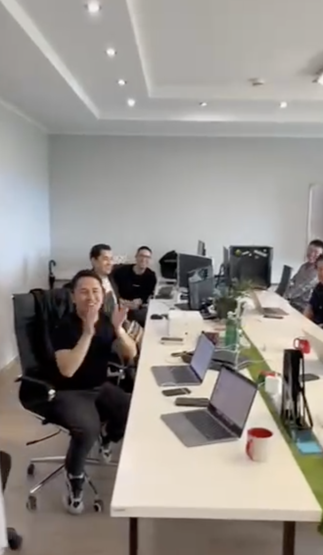Bugin Holding ер азаматтарын Отан қорғаушылар күнімен құттықтау